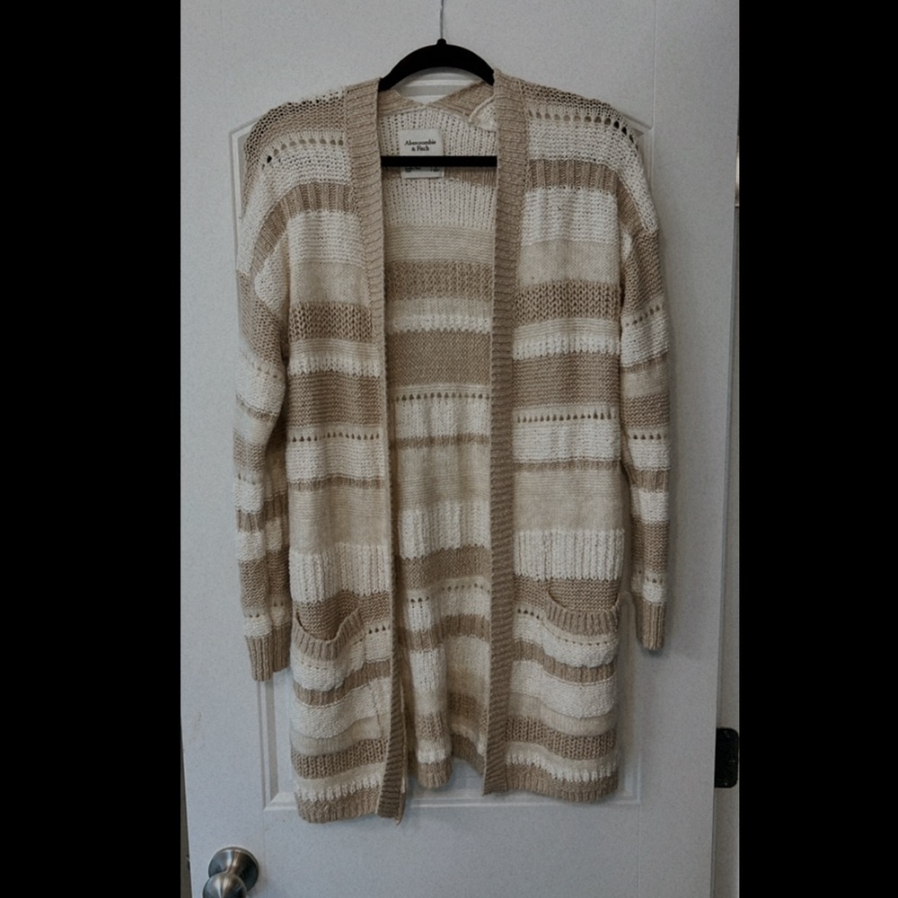 *sold* Abercrombie Beachy Cardigan